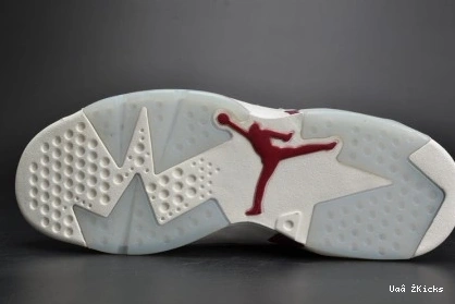 650 Comfortable 6 Jordan 384664-116 Maroon Retro 0822